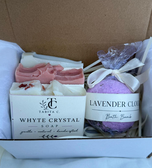 Gift Box – Soaps & Bath Bombs